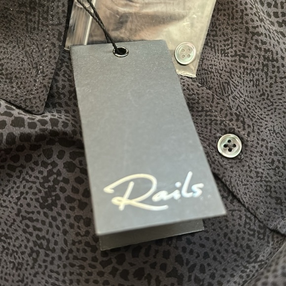 Snakeskin Print Long Sleeve Blouse - Picture 6 of 6